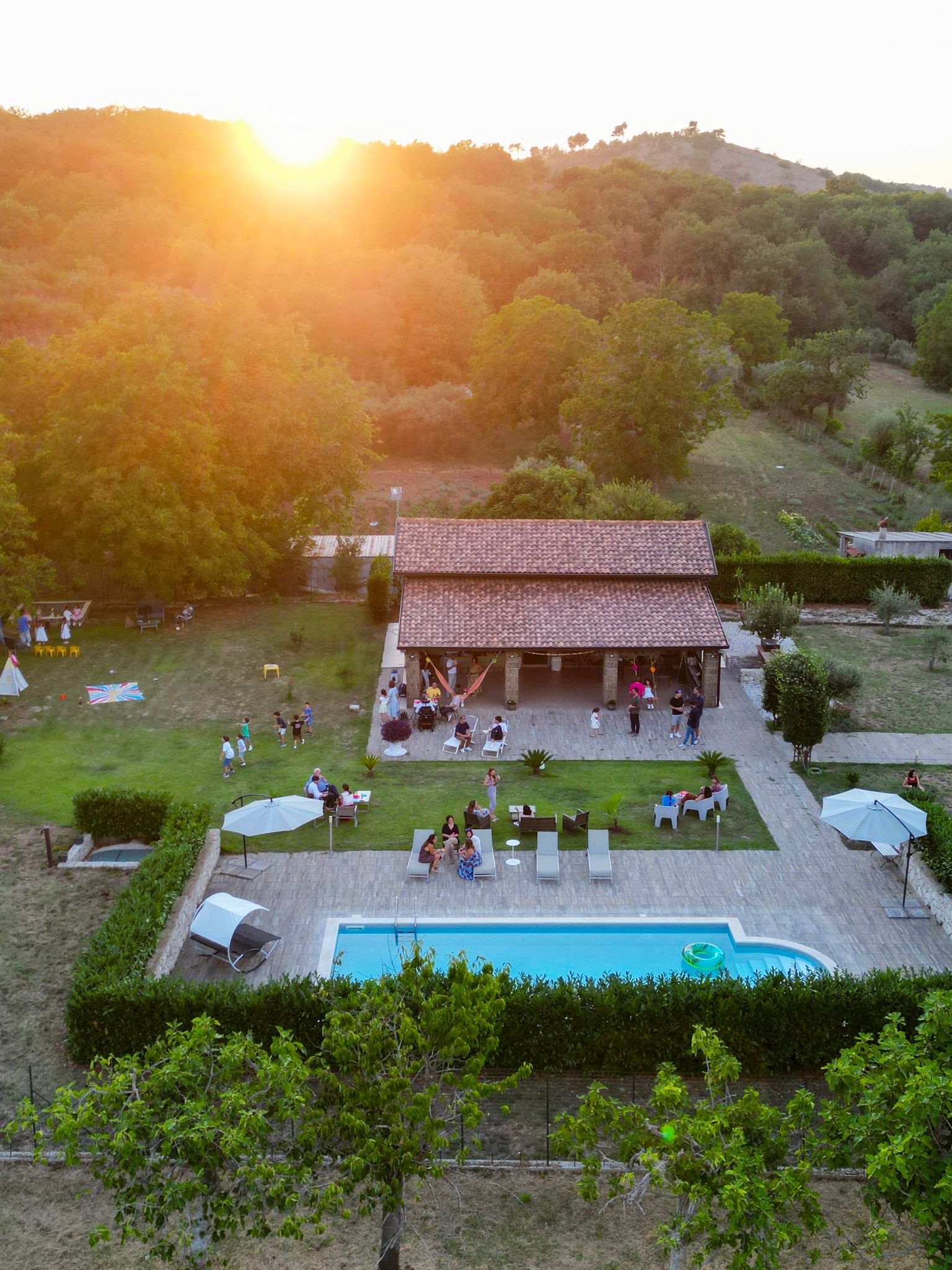 Tramonto sulla proprietà